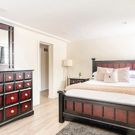 Cozy 2 Brm Apartment Mins Away From United Center Chicago Kültér fotó