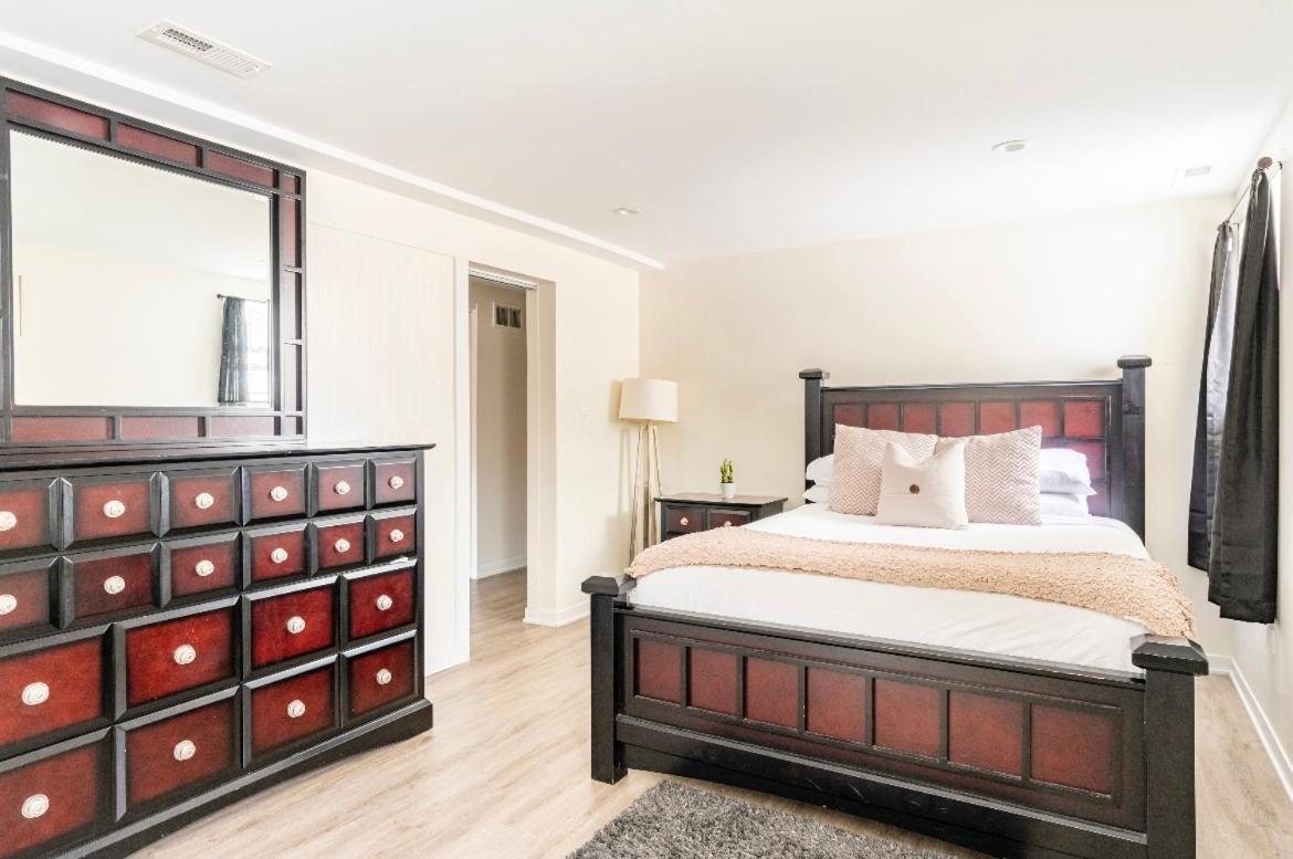 Cozy 2 Brm Apartment Mins Away From United Center Chicago Kültér fotó